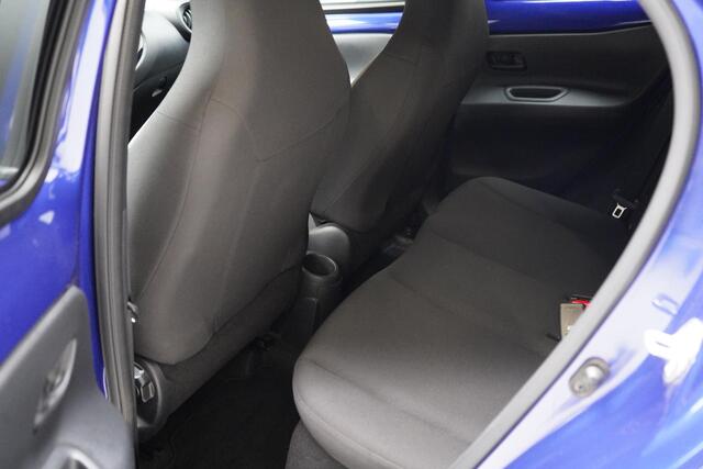 Toyota AYGO X 1.0 VVT-i MT Play | Carplay | Stoelverwarming | Achteruitrijcamera | Lm velgen