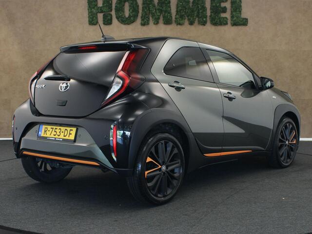 Toyota AYGO X 1.0 VVT-i S-CVT Limited - ORIGINEEL NEDERLANDSE AUTO - HOMMEL ONDERHOUDEN - PARKEERSENSOREN VOOR EN ACHTER - KEYLESS ENRTY & START - JBL GELUIDSINSTALLATIE - STOELVERWARMING - DRAADLOZE TELEFOONLADER