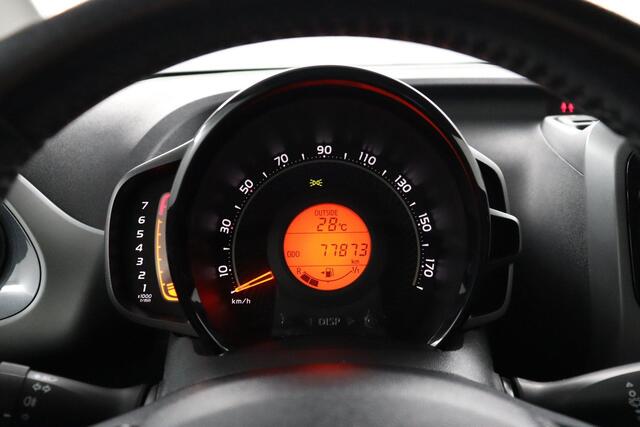 Toyota AYGO 1.0 VVT-i x-play | Apple Carplay/Android Auto | Parkeercamera | Airco |
