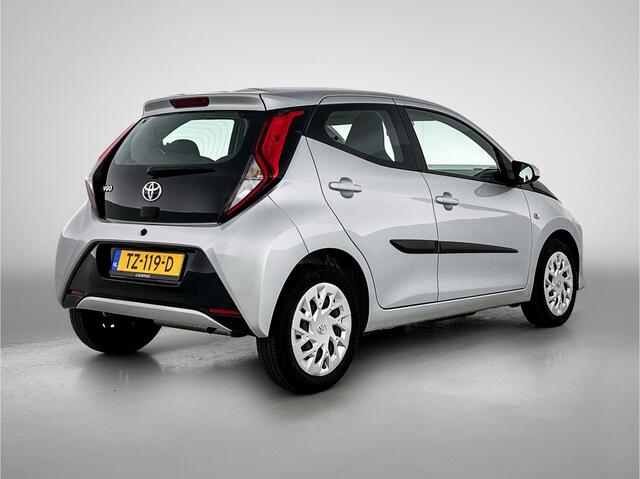 Toyota AYGO 1.0 VVT-i x-play