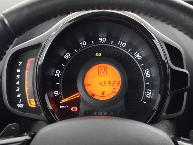 Toyota AYGO 1.0 VVT-i X-Cite Bi-Tone Automaat | Apple Carplay & AndroidAUTO | Lichtmetalen velgen | Camera | Privacy Glass |