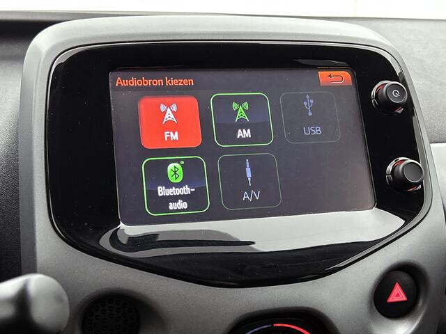 Toyota AYGO 1.0 VVT-i x-first automaat