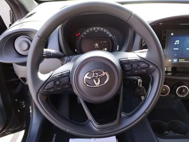 Toyota AYGO X 1.0 VVT-i MT Play