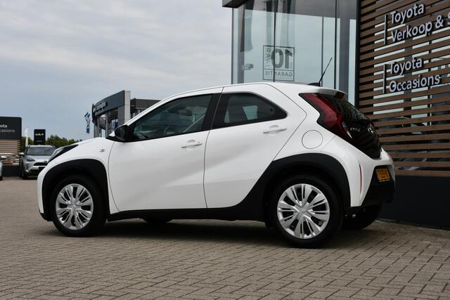 Toyota AYGO X 1.0 VVT-i MT Play 5-deurs 72pk | Airco | Apple Carplay/Android Auto | Cruise control adaptief |