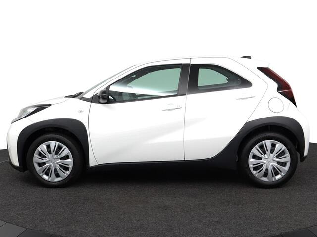 Toyota AYGO X 1.0 VVT-i MT Play | Apple Carplay/Android Auto |