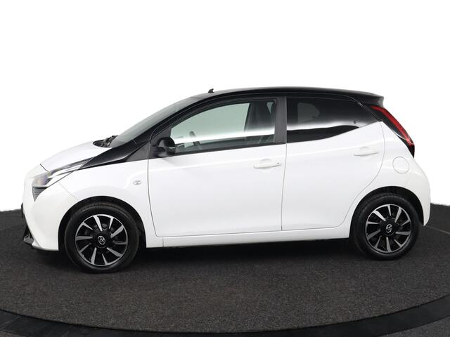 Toyota AYGO 1.0 VVT-i x-cite ultimate | Climate control | Licht metalen velgen | Automatische verlichting |
