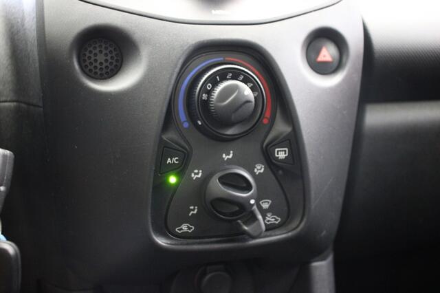 Toyota AYGO 1.0 VVT-I X-Fun - Airco, Multifunctioneel stuur, Bluetooth