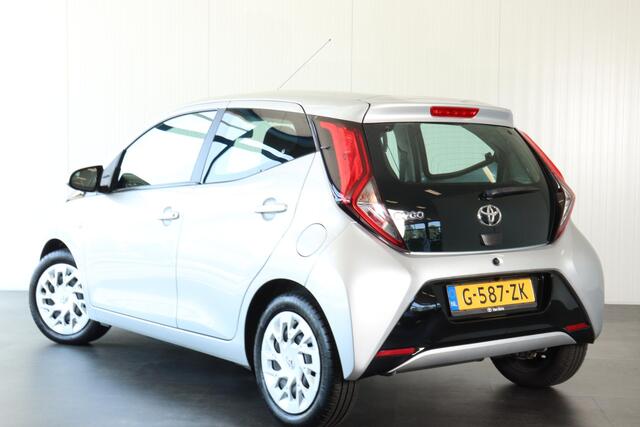 Toyota AYGO 1.0 VVT-i X-Play, Android auto, Carplay