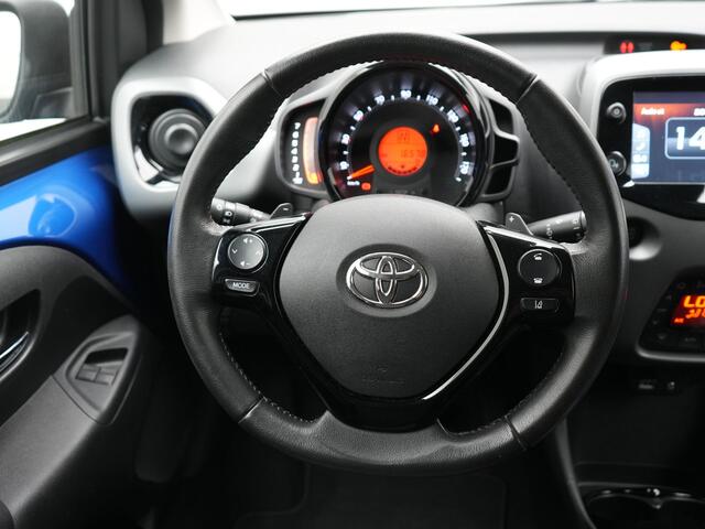 Toyota AYGO 1.0 VVT-i X-Clusiv X-Shift Automaat | Keyless Entry | Toyota Safety Sense |