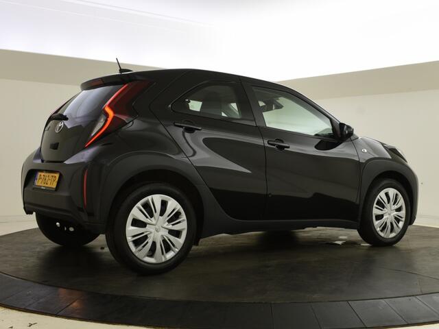 Toyota AYGO X 1.0 VVT-i S-CVT Play