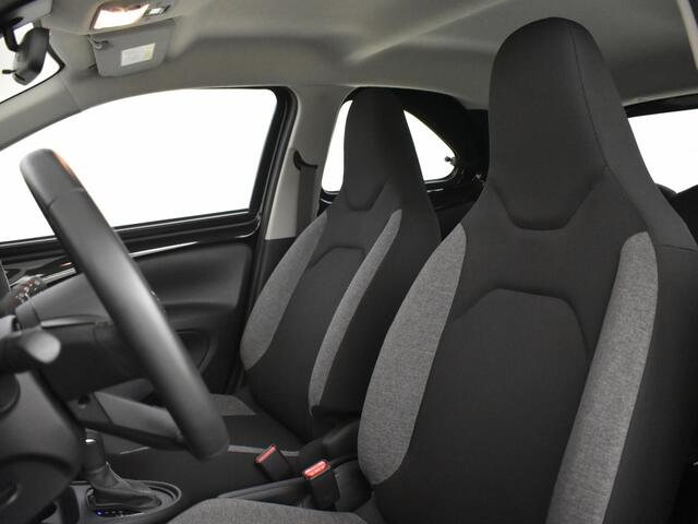 Toyota AYGO X 1.0 VVT-i S-CVT Play