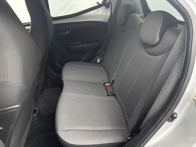 Toyota AYGO 1.0 VVT-i x-joy | 1e Eigenaar | Carplay/Android Auto | 15"velgen | Camera |