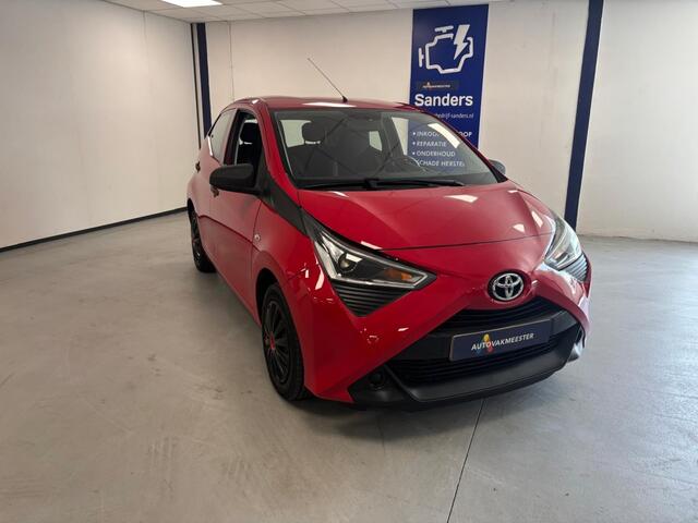 Toyota AYGO 1.0 VVT-i x-fun