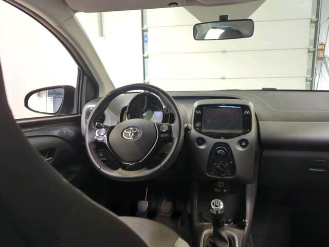 Toyota AYGO 1.0 VVT-i x-Play, Camera! Carplay! VERWACHT!!