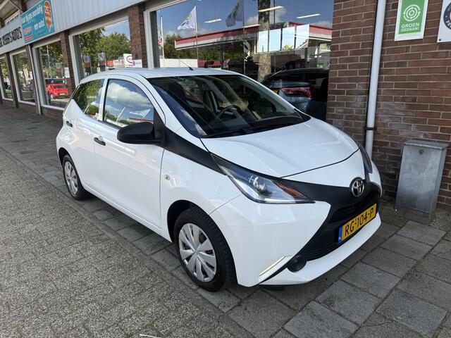 Toyota AYGO 1.0 VVT-i x-fun | airco | elektrische ramen |