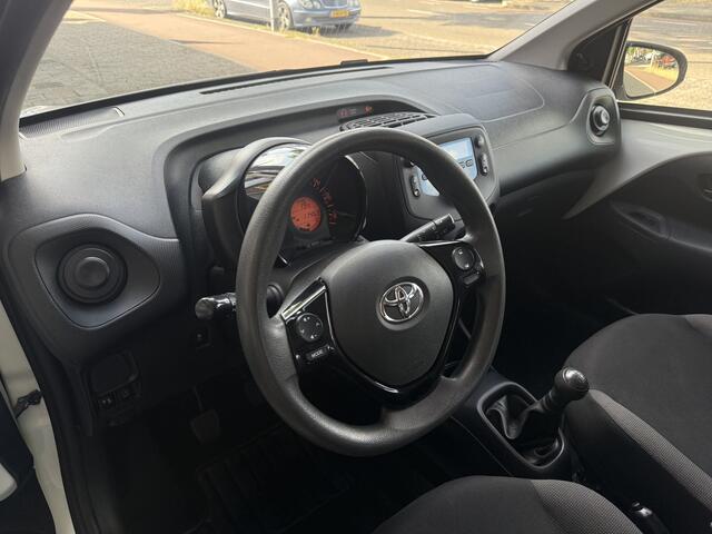 Toyota AYGO 1.0 VVT-i x-fun | airco | elektrische ramen |