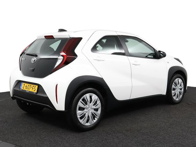 Toyota AYGO X 1.0 VVT-i MT Play | Apple Carplay/Android Auto |