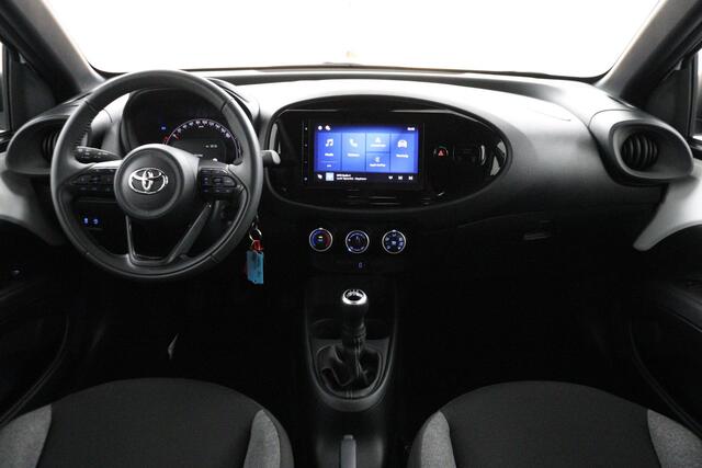 Toyota AYGO X 1.0 VVT-i MT Play | Apple Carplay/Android Auto |