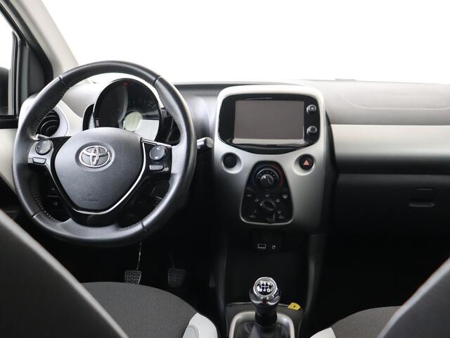 Toyota AYGO 1.0 VVT-i x-nav | Dealer onderhouden | Airco | Achteruitrijcamera | elektrisch verstelbare buitenspiegels | Navigatie | Speed limiter |