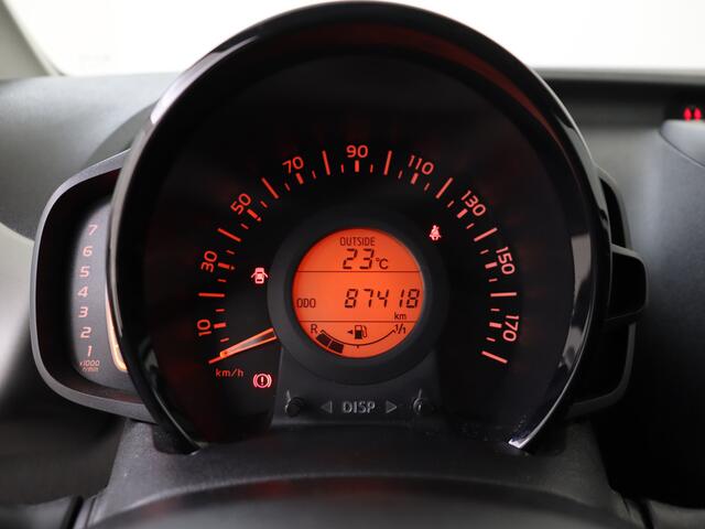Toyota AYGO 1.0 VVT-i x-nav | Dealer onderhouden | Airco | Achteruitrijcamera | elektrisch verstelbare buitenspiegels | Navigatie | Speed limiter |