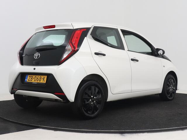 Toyota AYGO 1.0 VVT-i x-fun | Dealer onderhouden | Airco | Bluetooth | Speed Limiter | Elektrische ramen voor |