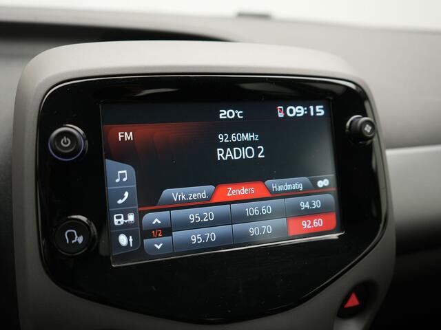 Toyota AYGO 1.0 VVT-i x-play Automaat | Parkeercamera | Apple Carplay-Android Auto |