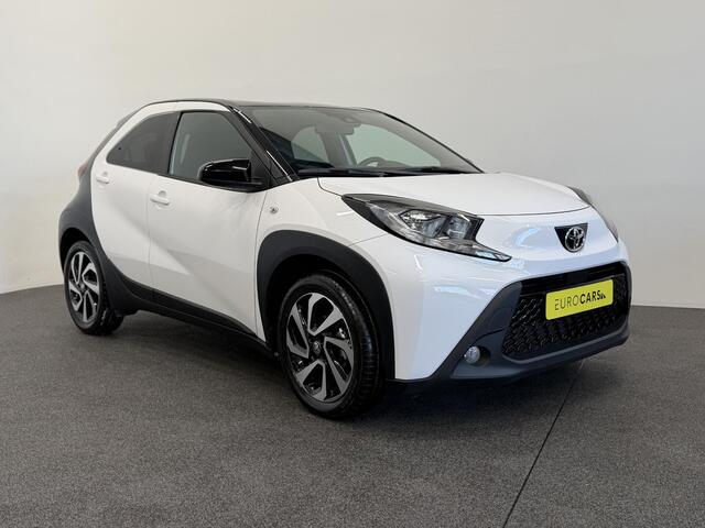 Toyota AYGO X 1.0 VVT-i Automaat Pulse Navigatie Apple Carplay/Android Auto Camera 17" Lichtmetalen Velgen Climate Control Adaptive Cruise Control Two Tone