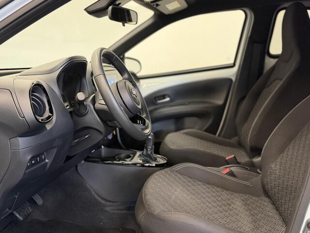Toyota AYGO X 1.0 VVT-i Automaat Pulse Navigatie Apple Carplay/Android Auto Camera 17" Lichtmetalen Velgen Climate Control Adaptive Cruise Control Two Tone