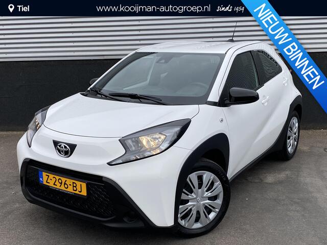Toyota AYGO X 1.0 VVT-i MT Play Nette auto, zeer lage KM stand, navigatie Apple CarPlay/Android Auto, adaptieve cruise control, camera