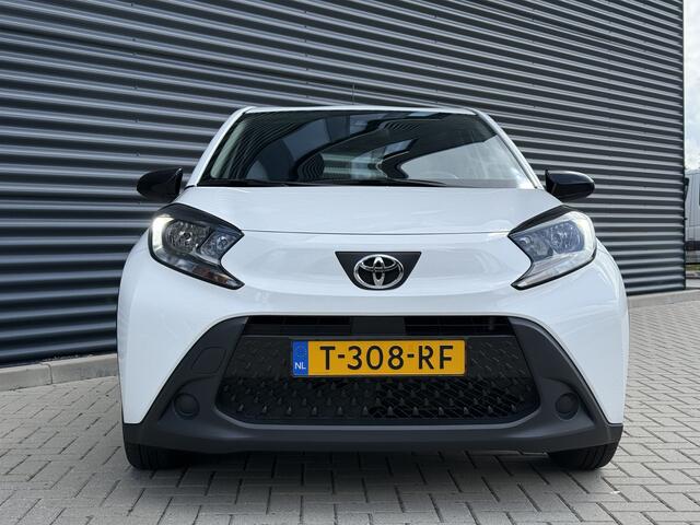 Toyota AYGO X 1.0 VVT-i MT Play Apple/Camera