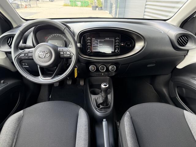 Toyota AYGO X 1.0 VVT-i MT Play Apple/Camera
