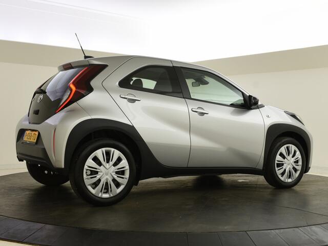 Toyota AYGO X 1.0 VVT-i MT Play | Carplay | Adapt. cruise | Camera