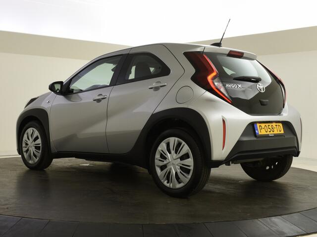 Toyota AYGO X 1.0 VVT-i MT Play | Carplay | Adapt. cruise | Camera