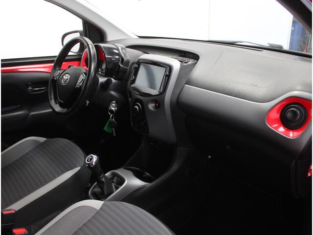 Toyota AYGO 1.0 VVT-i x-clusiv Cabrio Top AIRCO | CAMERA | CARPLAY | LED | DAB | LMV15 | STB | ELRM/SP