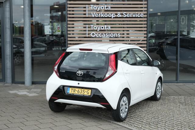 Toyota AYGO 1.0 VVT-i x-play