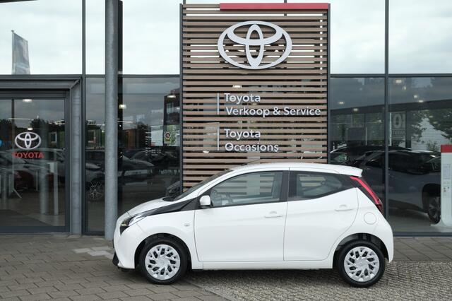 Toyota AYGO 1.0 VVT-i x-play