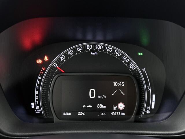 Toyota AYGO X 1.0 VVT-i MT Play | Airco | Achteruitrijcamera | Apple Carplay / Andriod Auto | Cruise Control