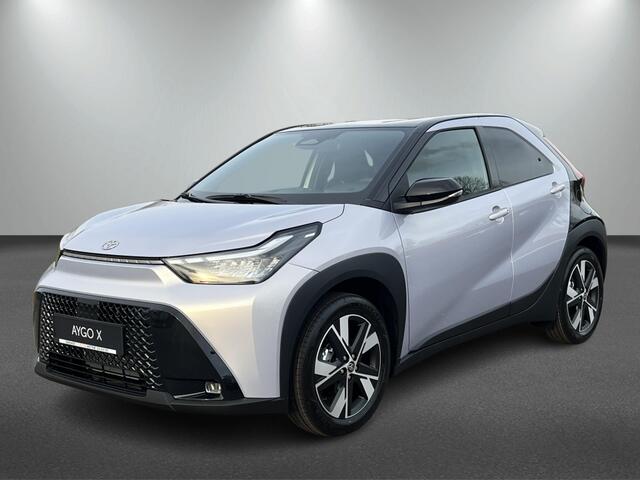 Toyota AYGO X Hybrid 115 Black Edition | Stoelverwarming | Park. Sensoren | AC