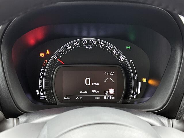 Toyota AYGO X 1.0 VVT-i MT Play | BTW voertuig | 1e Eigenaar | NIEUW GELEVERD & ONDERHOUDEN | Apple Carplay / Android Auto | Airco | Achteruitrijcamera | Elektrische ramen voor | Elektrische buitenspiegels |