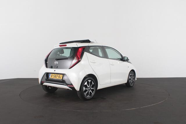 Toyota AYGO 1.0 VVT-i x-joy > Schuifdak/Camera/Navigatie via (Apple CarPlay / Android Auto)