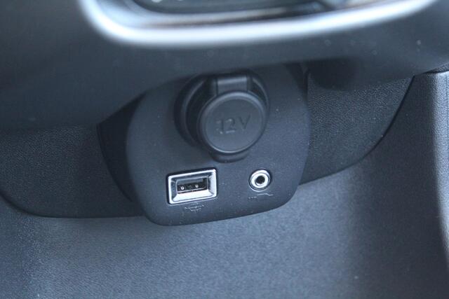 Toyota AYGO 1.0 VVT-i x-play | Rijklaar | Apple/Android | Camera | DAB | Airco | Dealer onderhouden | NL-auto