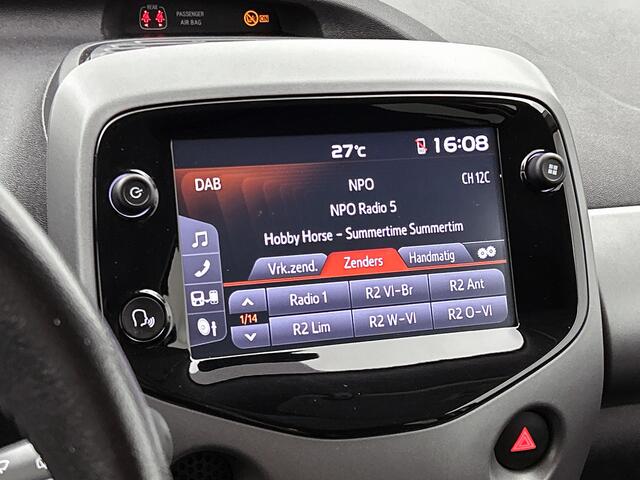 Toyota AYGO 1.0 VVT-i x-joy Automaat | BTW voertuig | NIEUW GELEVERD & ONDERHOUDEN | Climate Control | Apple CarPlay/Android Auto | Achteruitrijcamera | Bluetooth | Elektrische Ramen voor | Elektrisch verstelbare spiegels |