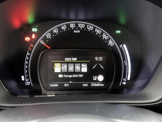 Toyota AYGO X 1.0 VVT-i MT Play | Achteruitrijcamera | Adaptive Cruise Control