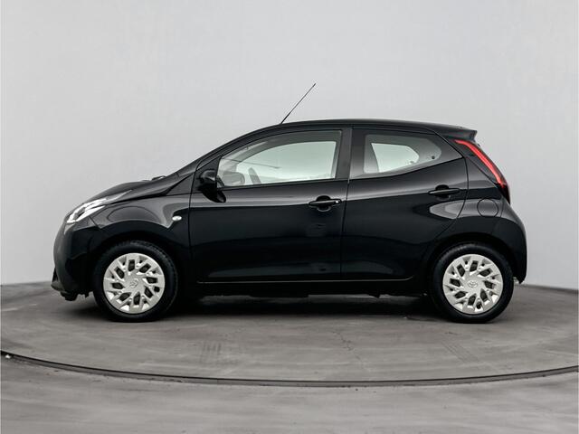 Toyota AYGO 1.0 VVT-i x-play | Apple Carplay-Android Auto | Parkeercamera |