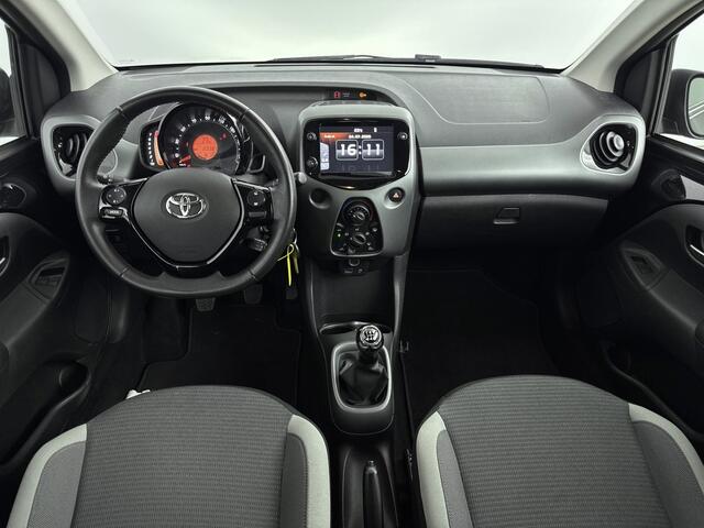 Toyota AYGO 1.0 VVT-i x-play | Apple Carplay-Android Auto | Parkeercamera |