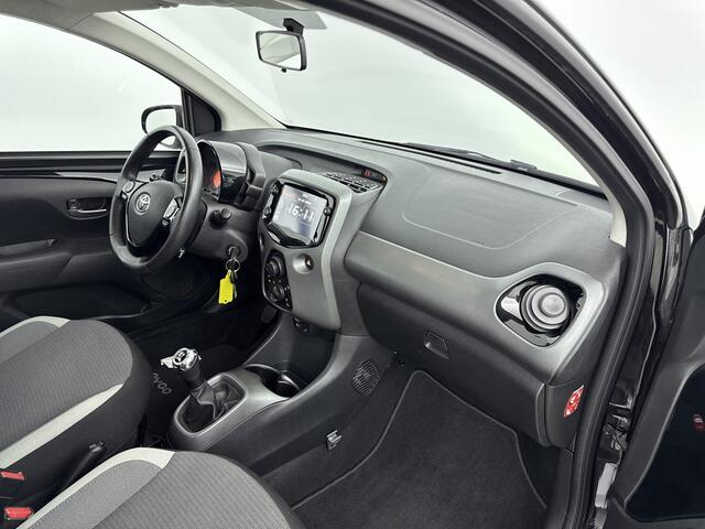 Toyota AYGO 1.0 VVT-i x-play | Apple Carplay-Android Auto | Parkeercamera |