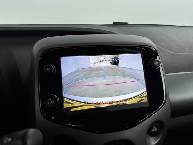 Toyota AYGO 1.0 VVT-i x-play | Apple Carplay-Android Auto | Parkeercamera |