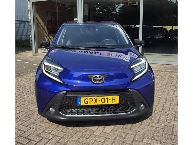 Toyota AYGO X 1.0 VVT-i MT first|Apple|17 inch|Camera