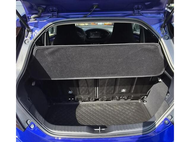 Toyota AYGO X 1.0 VVT-i MT first|Apple|17 inch|Camera