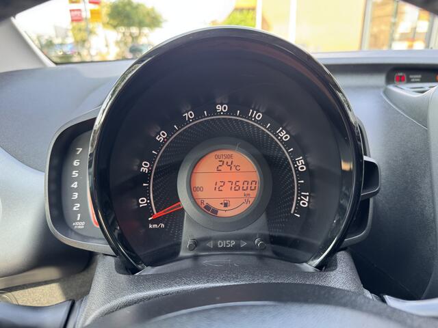 Toyota AYGO 1.0 VVT-i x-play AIRCO-CAMERA-5DRS